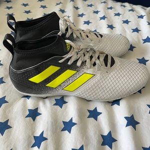 Adidas 17.3 youth soccer cleats